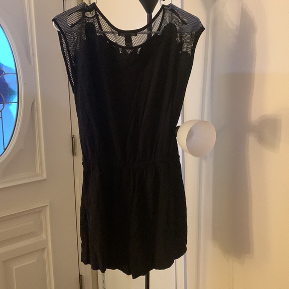 Forever 21 Romper  sz Medium - Picture 5 of 5